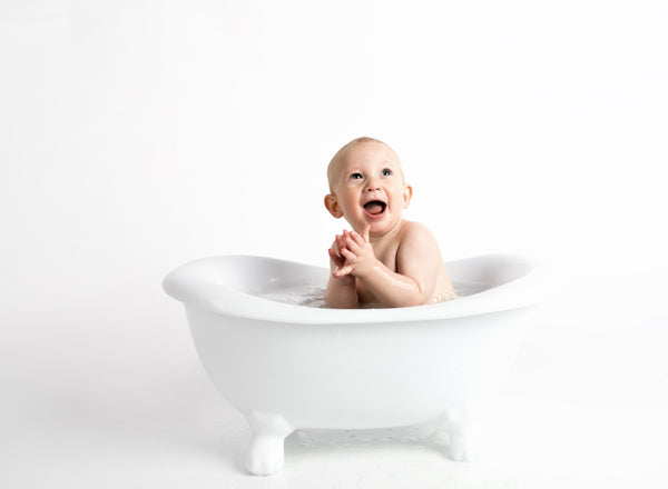 Should babies have less baths in winter?